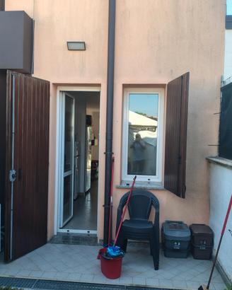 Casa indipendente su tre lati Nuova .no agenzia