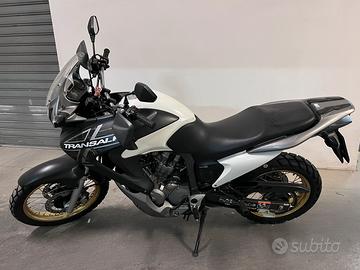 Honda transalp 750