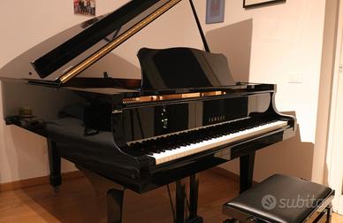 Pianoforte Yamaha C3  
