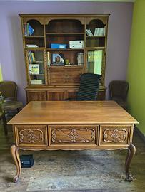 Scrivania in legno per ufficio