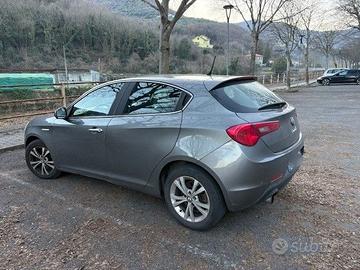 ALFA ROMEO Giulietta 1.6 JTDm-2 105 CV Distinctive