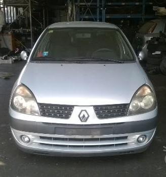 Ricambi Renault Clio 2001 3 e 5 porte colori vari