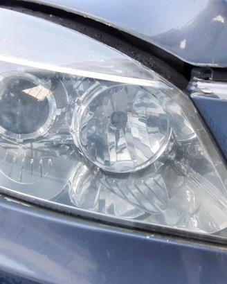 MERCEDES-BENZ C220 BERLINA 2010 - FARO ANTERIORE D