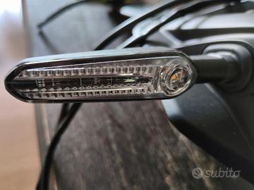 Frecce a LED originali Yamaha MT 09 sp