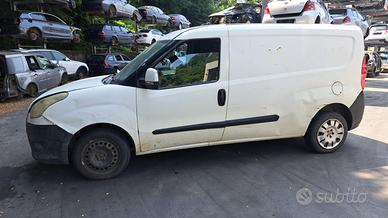 FIAT DOBLO' MAXI 2010 SOLO PER RICAMBI