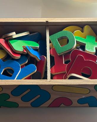 Lettere magnetiche in legno