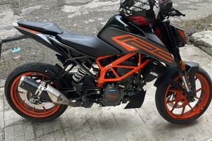 KTM DUKE 125 2023