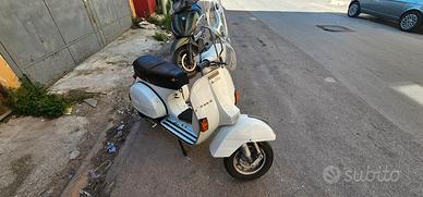 vespa arcobaleno 