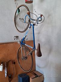 bici da corsa moser. 