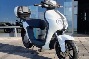 Yamaha Neo's Elettrico Dual Battery