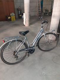 Bicicletta da passeggio adatta uomo/ donna