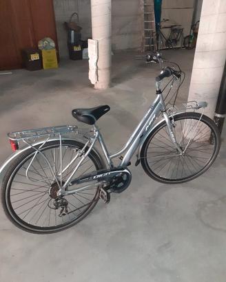 Bicicletta da passeggio adatta uomo/ donna
