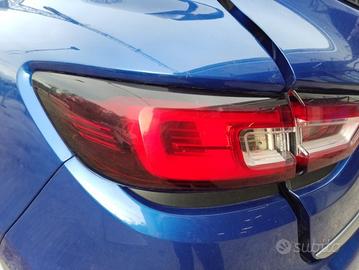 Fanale posteriore sinistro RENAULT CLIO del 2017