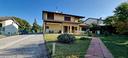 villa-di-310-m²-con-piu-di-5-locali-e-box-auto-dop