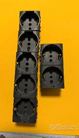 Bticino living “ 7 schuko”