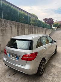 Mercedes Classe B 180 - Motore Mercedes 1.8 diesel