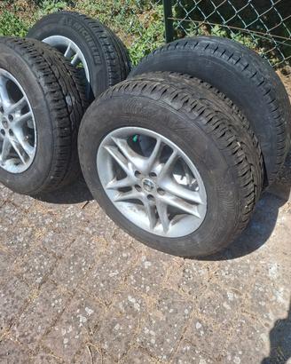 vendi n  4 gomme e cerchi  x peuggeot