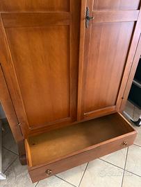 Armadio in legno