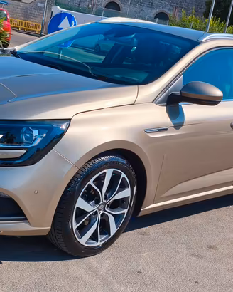 Renault Megane IV Energy BOSE 1.5 tdci 110cv EDC