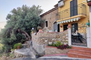 CASA INDIPENDENTE A TAORMINA