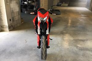 Ducati Hypermotard 821 del 2013