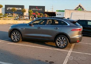 Jaguar f pace 3.0 V6 300 CV 