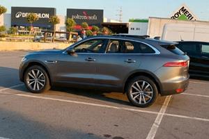 Jaguar f pace 3.0 V6 300 CV 