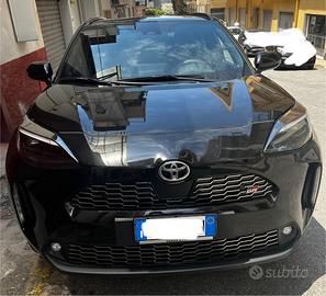 Toyota yaris cross GR