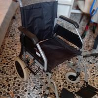 Sedia a Rotelle pieghevole
