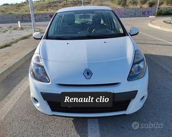 Renault clio 1.5 diesel con 157.000 dimostrabili
