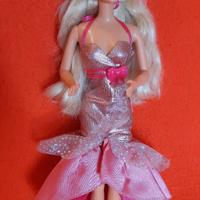 Barbie con vestito da sera a sirena