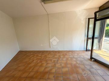 MAGAZZINO A OLGIATE MOLGORA
