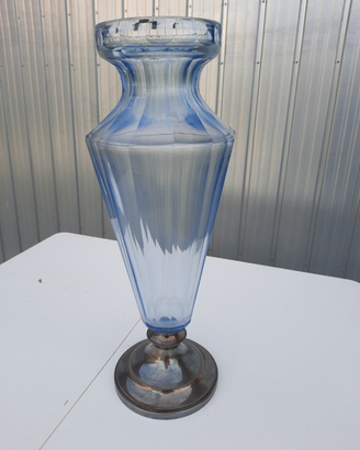 Vaso di vetro con base in peltro