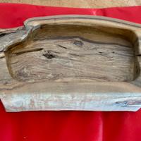 Vassoio artigianale in legno ulivo selvatico