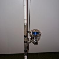 canna da pesca team daiwa 45m con ryobi vert 5000