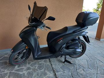 Honda SH 350i Sport