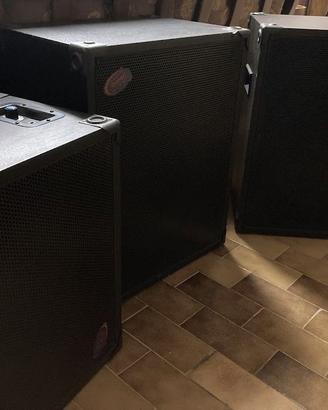 Impianto voce: ampli Samson 130w + 2 casse + spia