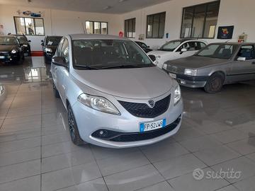 Lancia Ypsilon 1.2 69 CV 5 porte S&S Platinum