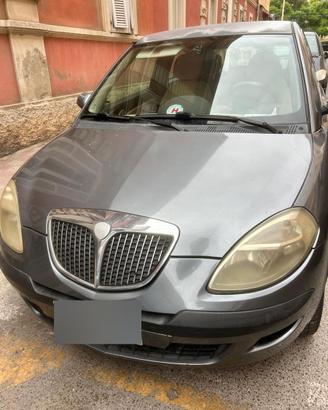 Auto perfettamente funzionante