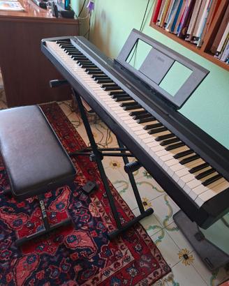 Pianoforte yamaha p45