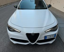 Alfa Romeo Giulia Veloce 2.2