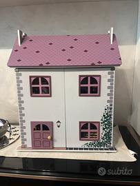 Casa delle Bambole in legno