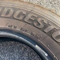 Gomme Bridgestone duravis 215/70r15