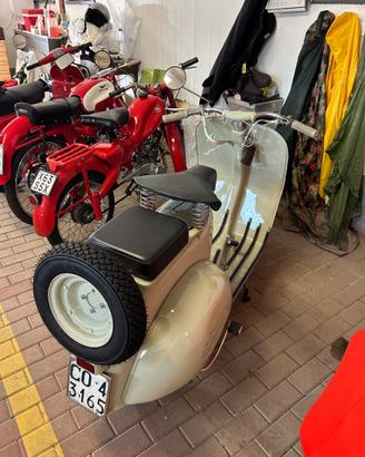 Piaggio Vespa