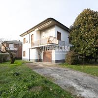 VILLA BIFAMILIARE CON BOX ZONA LAVANDERIA E AMPIO