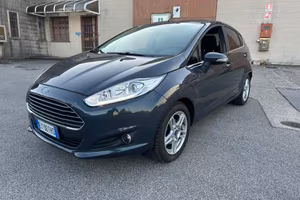 Ford Fiesta 1.5 TDCi 75CV 5 porte Neopatentati