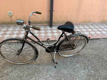 Bicicletta donna con freni a bacchetta