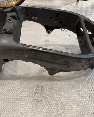 TELAIO TARGATO YZF R1 04 05 JYRN121