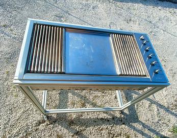 Barbecue S.M.E.G. a 5 fuochi lineari