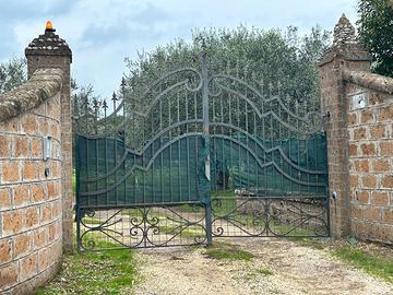 Casa / Castelletto con terreno/giardino